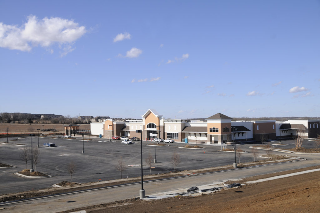 Sixth Street WalMart to open on April 29; 235 to be hired News